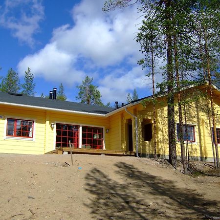 Sallainen Panvillage Buitenkant foto