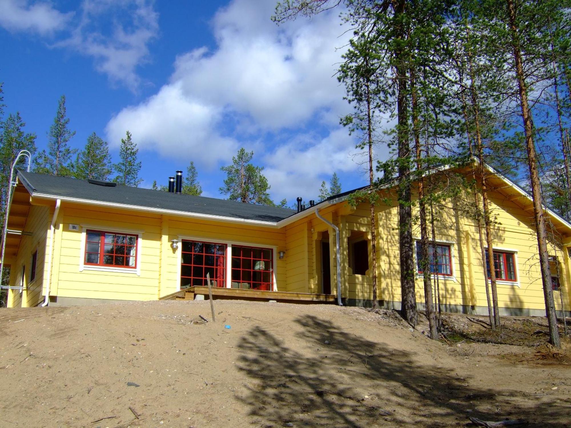 Sallainen Panvillage Buitenkant foto